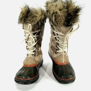 Sorel Joan Of Arctic Waterproof Boots for Women's Size 6  NL 1540-102 Tan